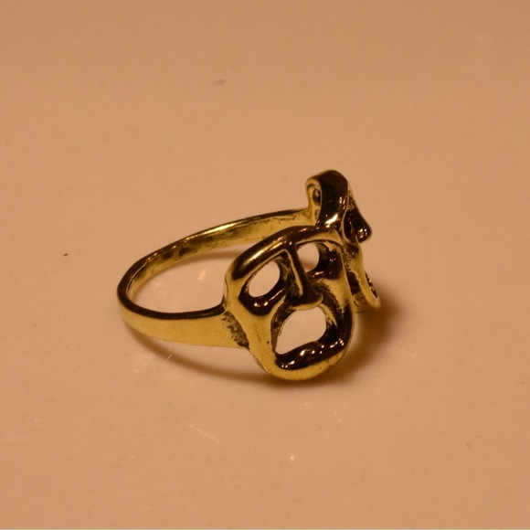Artistic Gold Tone Ring - Picture 3 of 7